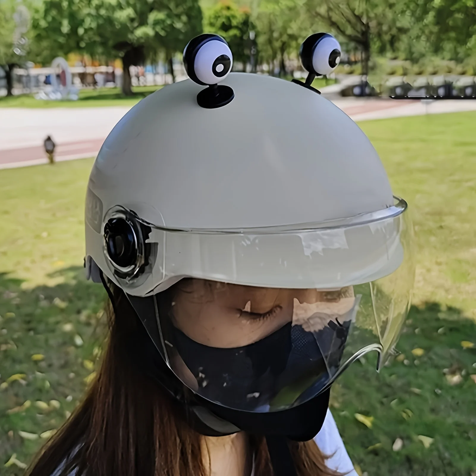 قطعتان من زينة العين للدراجات  - مراجعة Motorcycle Helmets وسعره